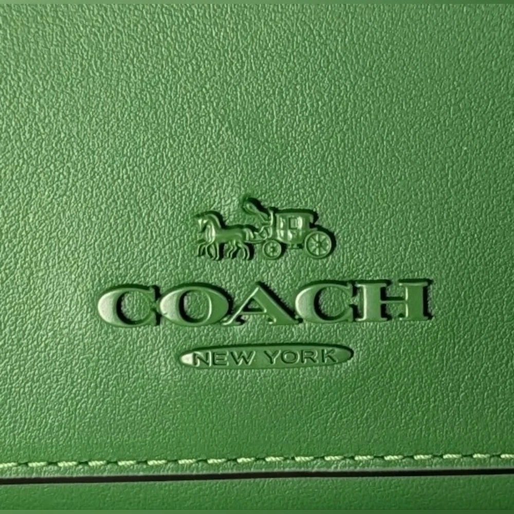Coach Kelly Green Leather Micro Wallet, NWOT - Picture 6 of 6